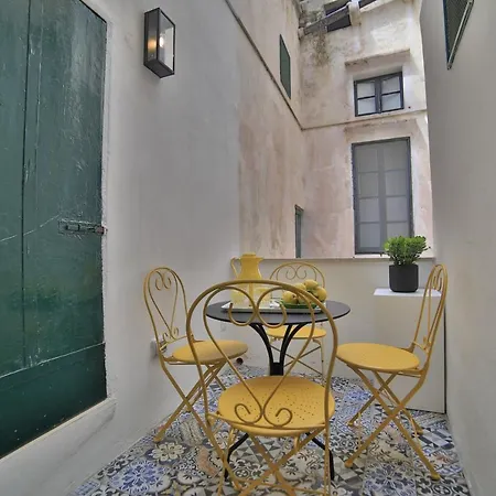 公寓 Palazzo Doxi Fontana Dimora D'epoca 加利波利